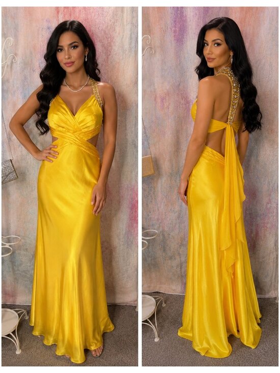 Xscape Dresses & Skirts - 📌Xscape Dramatic Open-Back Design Chiffon Back Cascade Formal - Prom Dress